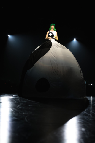 Illustration for article titled Katy Perry's Tour Outfits Are Campy, Sparkly and a Little Insane